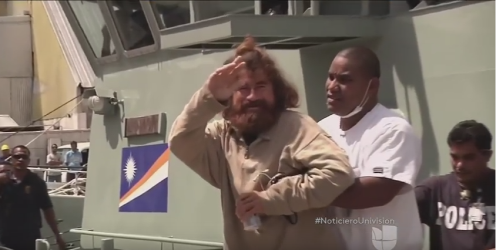 Smazao drugara i preživeo 13 meseci na moru?