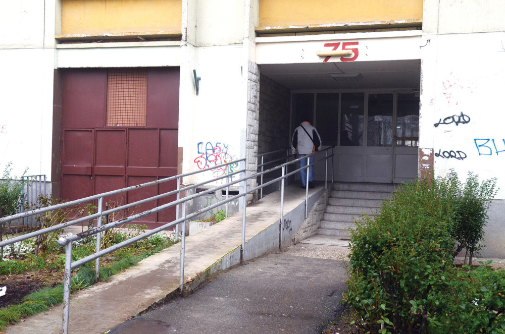 Pet dana bila zaključana sa mrtvom majkom