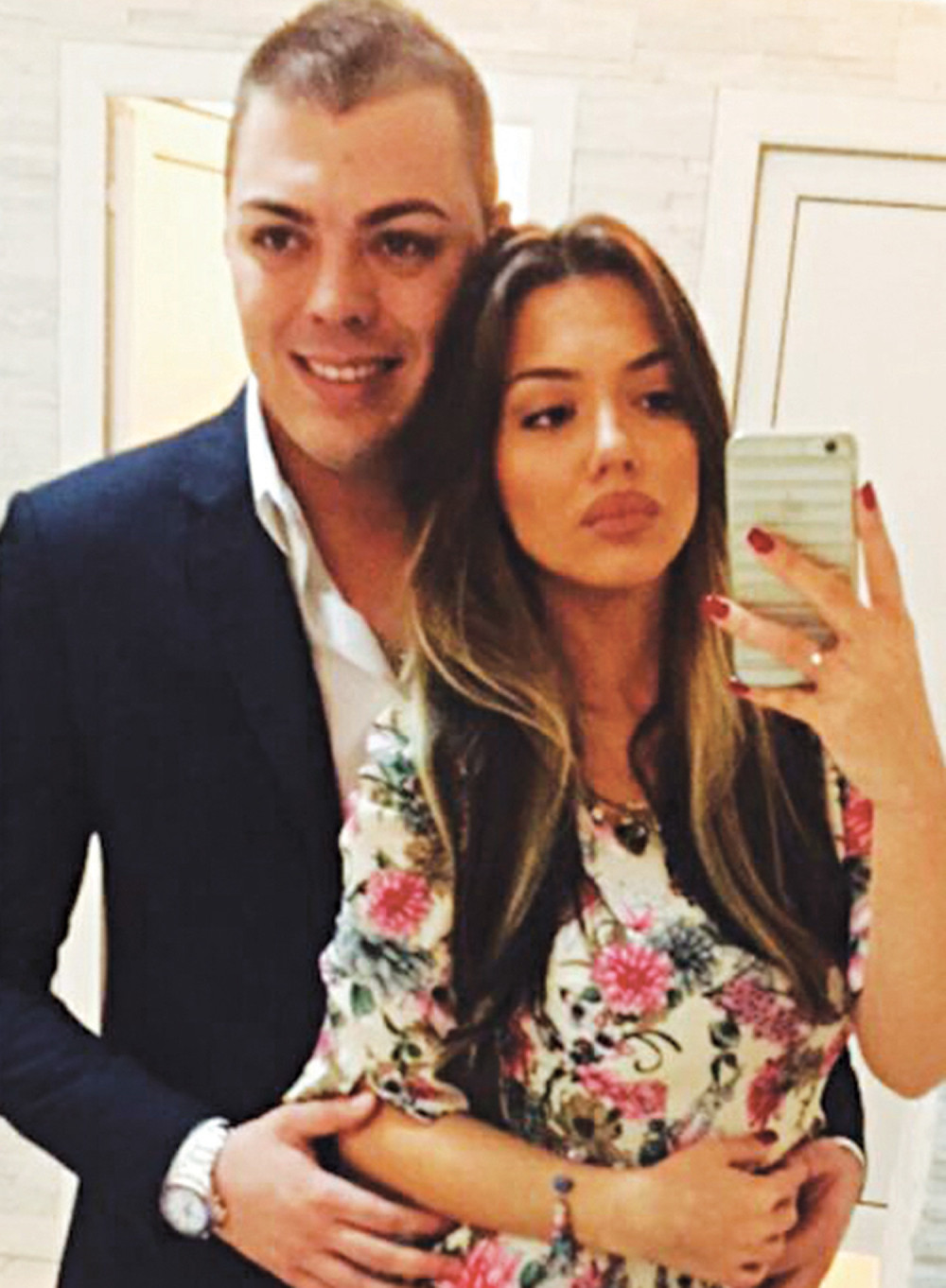 Sa Helenom spavam u Topalkovom krevetu