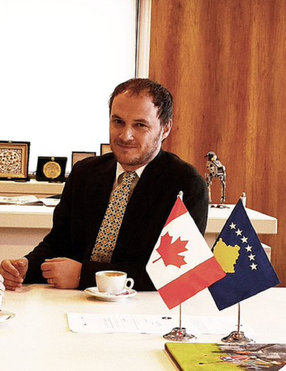 Hakeri izmislili ostavku Petrita Seljimija