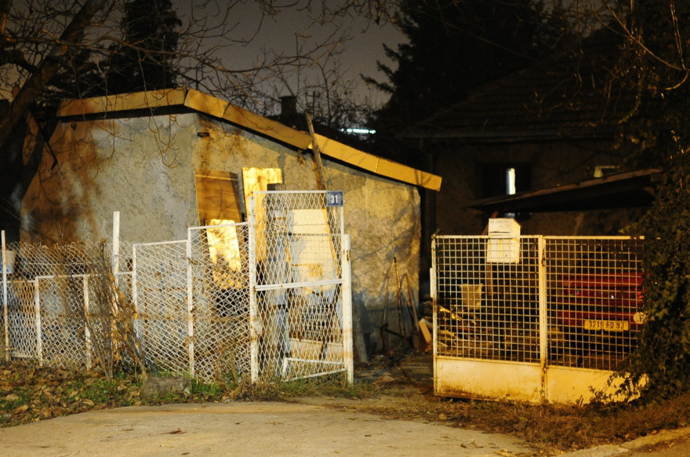 Pastorka izbo nožem po glavi!