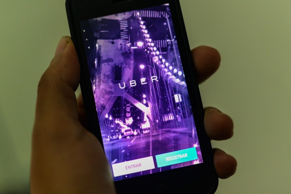 Uber mora da plati 800.000 evra