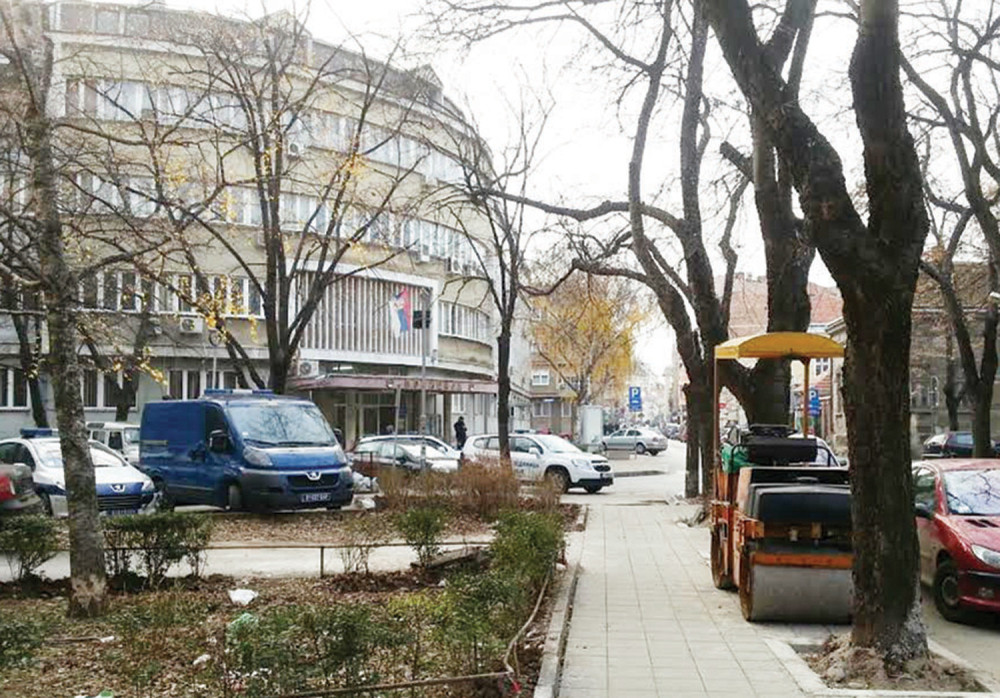 Radnik „Parking servisa” krao ploče