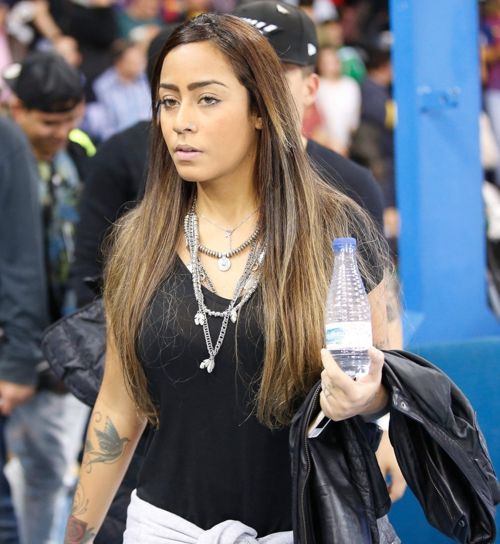 Nejmarova sestra u vezi sa njegovim saigračem