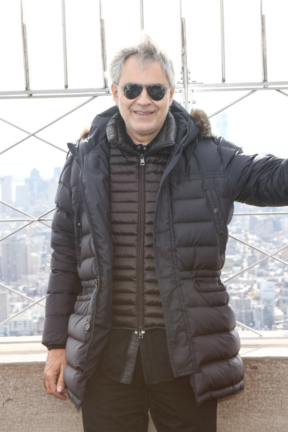 Bočeli pevao beskućnicima (VIDEO)