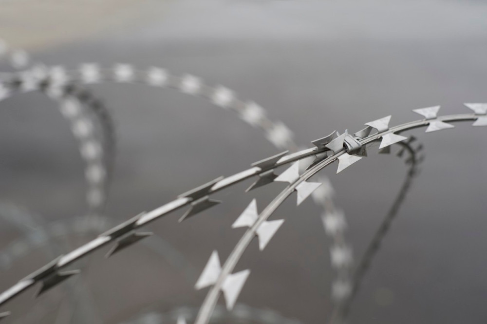 Srbi sa Kosova prete blokadom prelaza