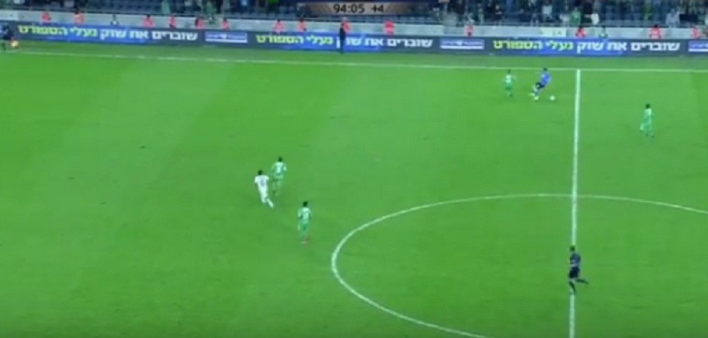 Stojke primio gol, a onda utripovao da je bek! (VIDEO)
