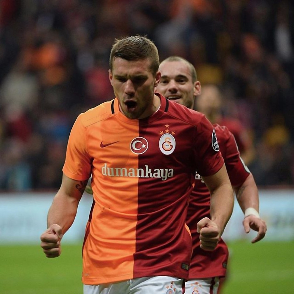 Podolski izazvao Novickog (VIDEO)