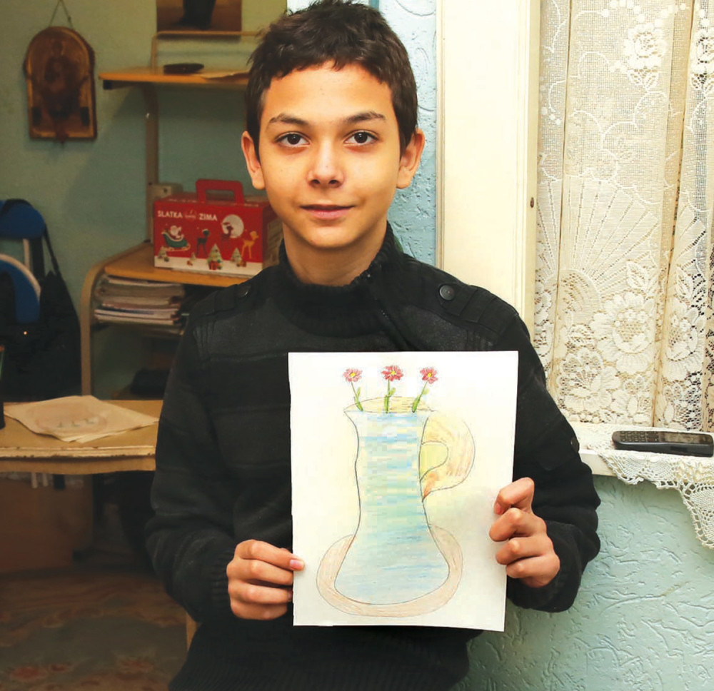 Mali Nikola opet prodaje crteže