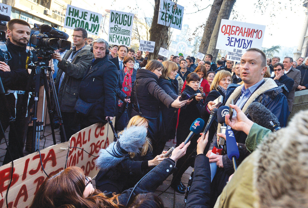 Ko daje zemlju tajkunima?!