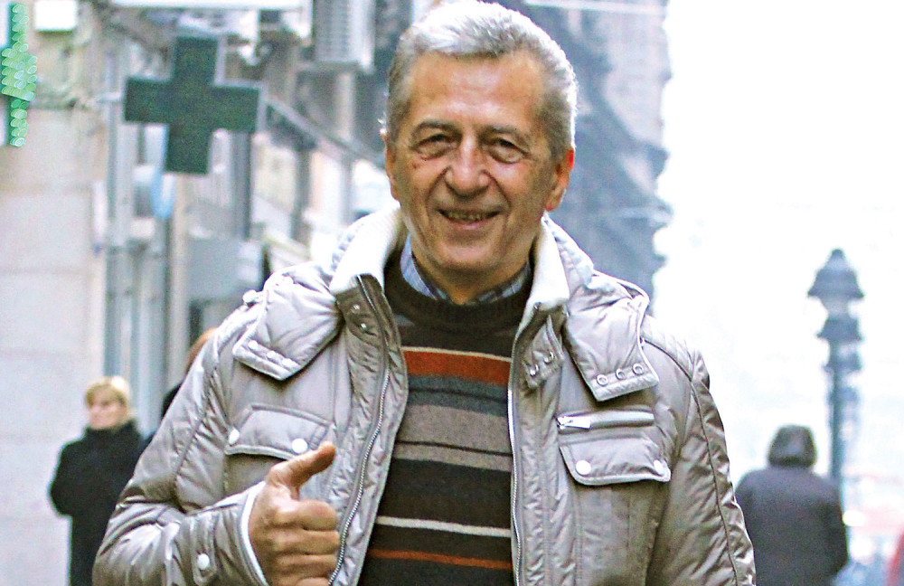 Srušila se bina na koncertu Miroslava Ilića