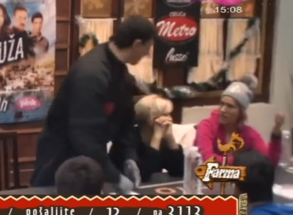 Kristijan gađao Golubovićku! (VIDEO)