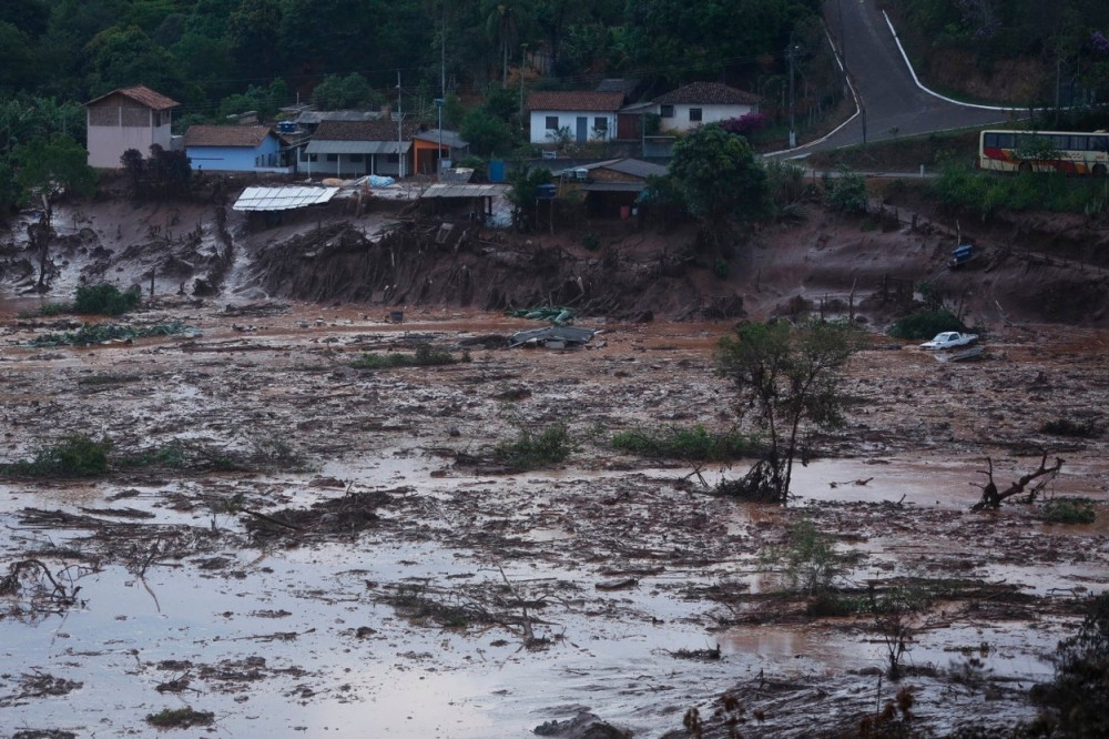 Šest mrtvih, 170.000 evakuisanih zbog poplava