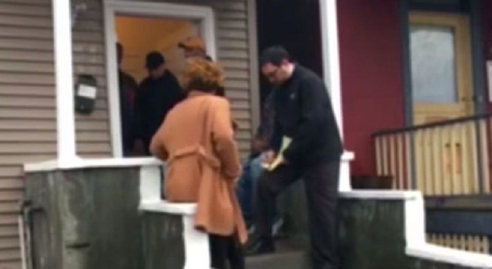 Policajac slučajno ubio ženu (VIDEO)