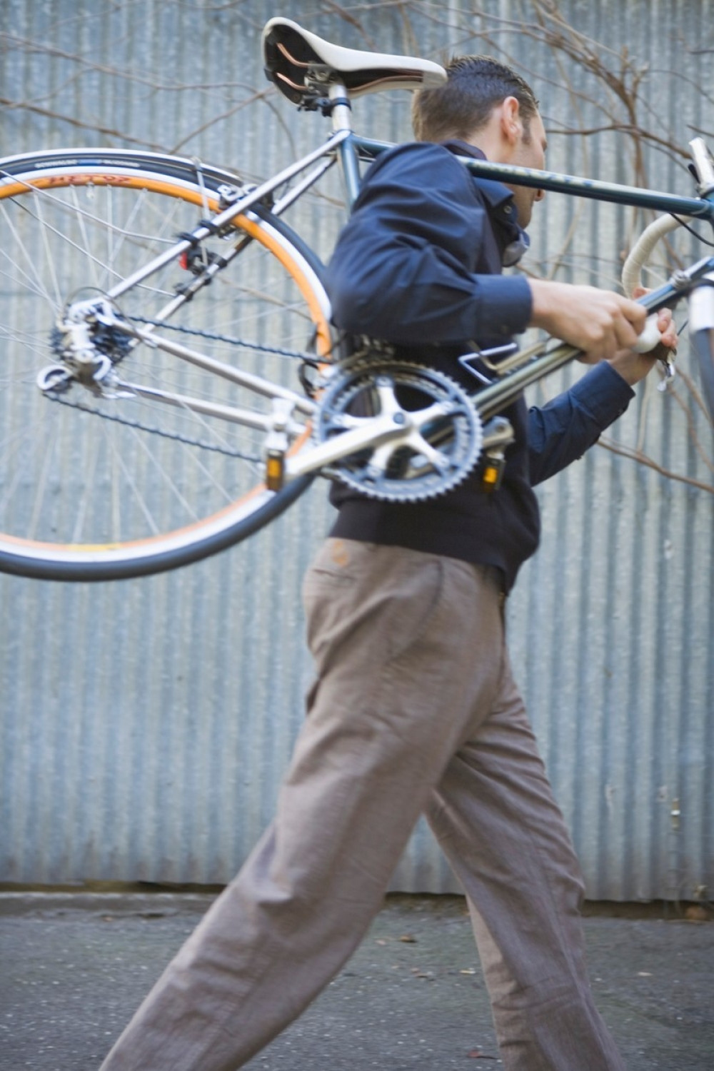 Poslanici o krađi bicikala