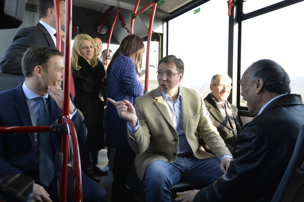 Vučić: Polako i sigurno gradimo Srbiju (FOTO)