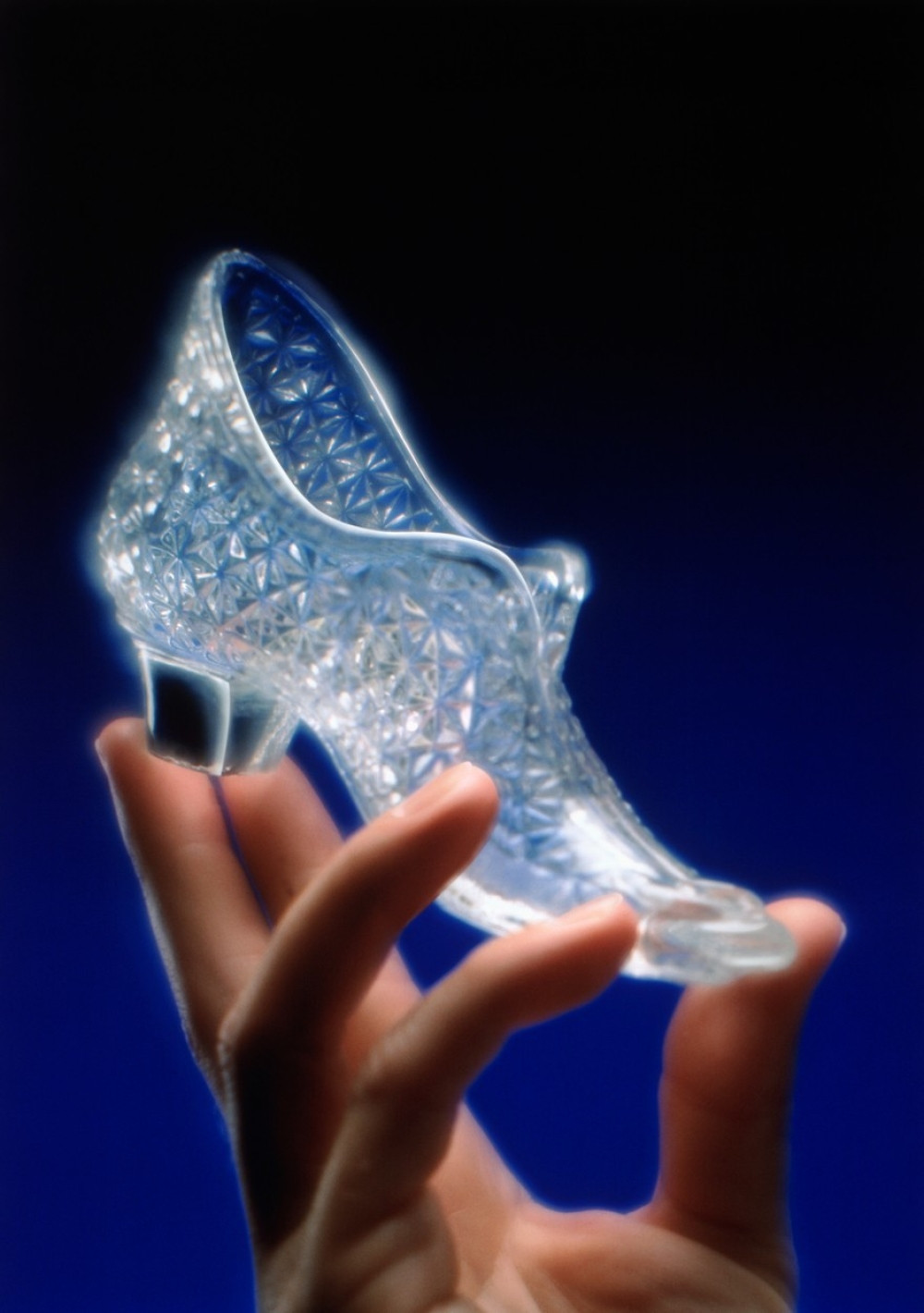 Šta bi bilo sa Pepeljuginom cipelicom u pravom životu!