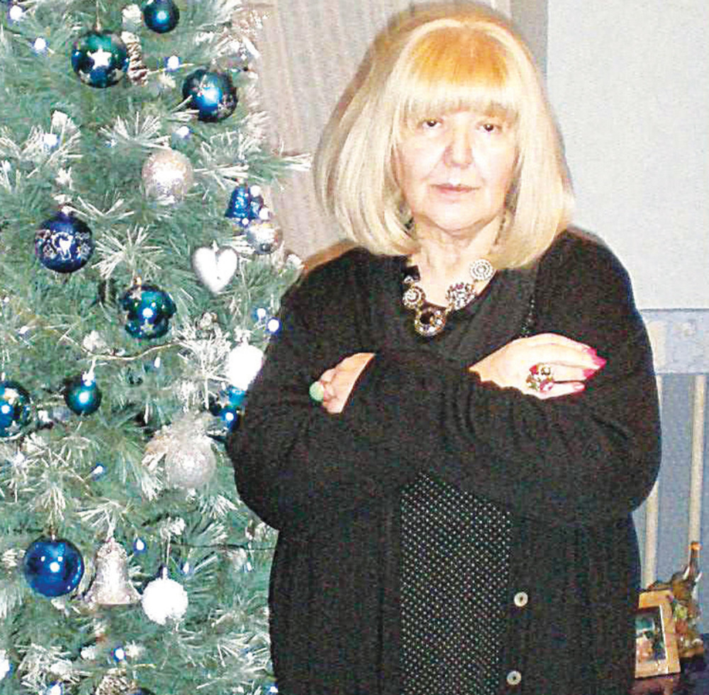 Mira Marković pala u krevet!