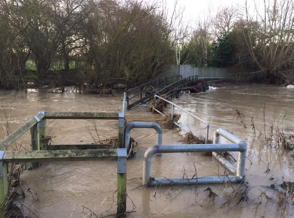 Šteta od poplava u Britaniji već milijardu funti!