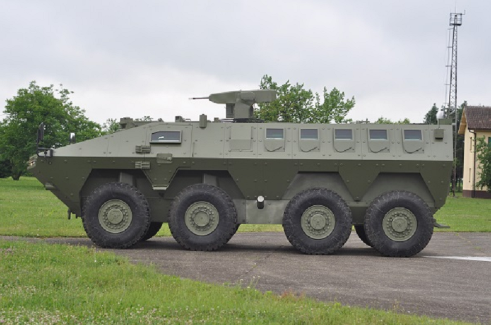 Sasvim obična vožnja i onda vas pregazi oklopno vozilo! (VIDEO)