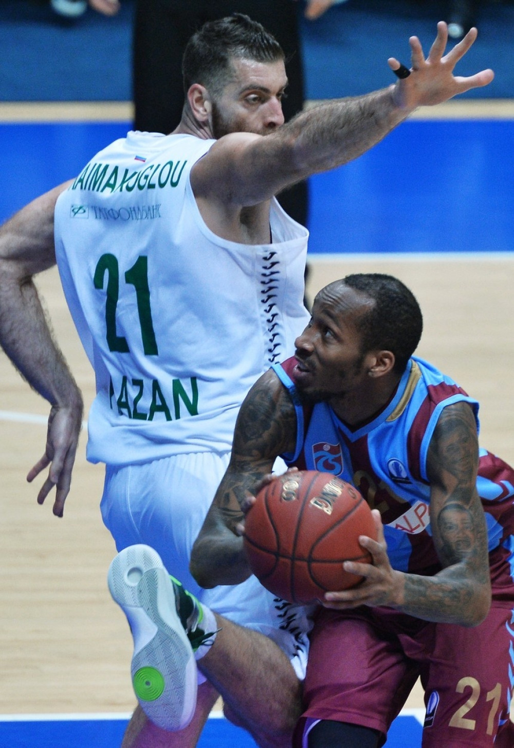 Kinzi poslao tajanstvenu poruku (FOTO)