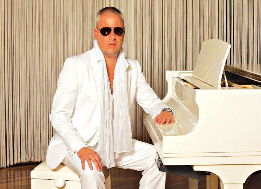 Za dame spektakl u tri čina!