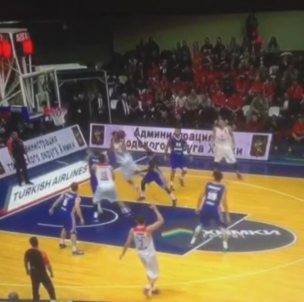 Teo zadao vrtoglavicu američkom Crnogorcu (VIDEO)