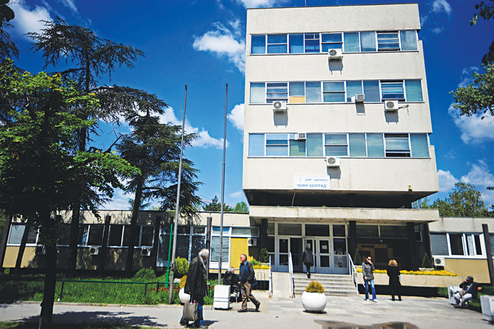 Beograđanin šokirao statusom o golom i bosom dečaku koji luta ulicama