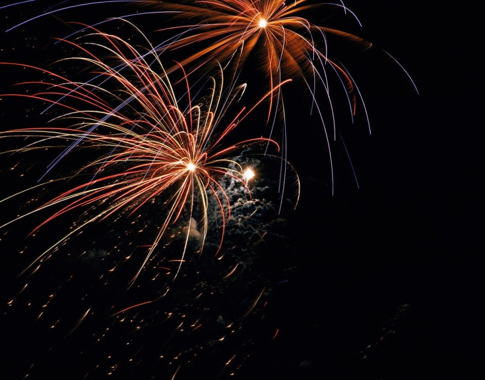 Počast stradalima u vatrometu odali - vatrometom!