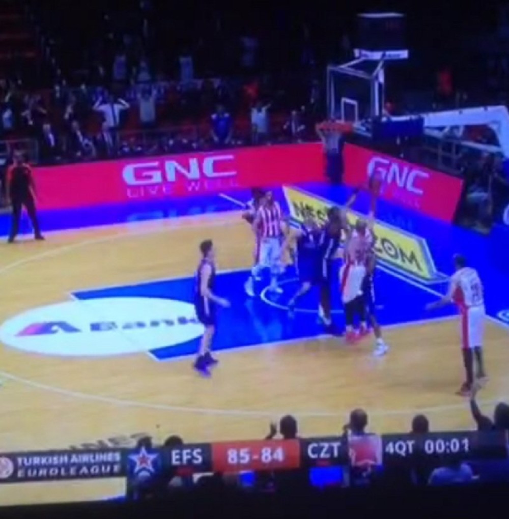 Da li je Zvezda oštećena u Istanbulu? (ANKETA)