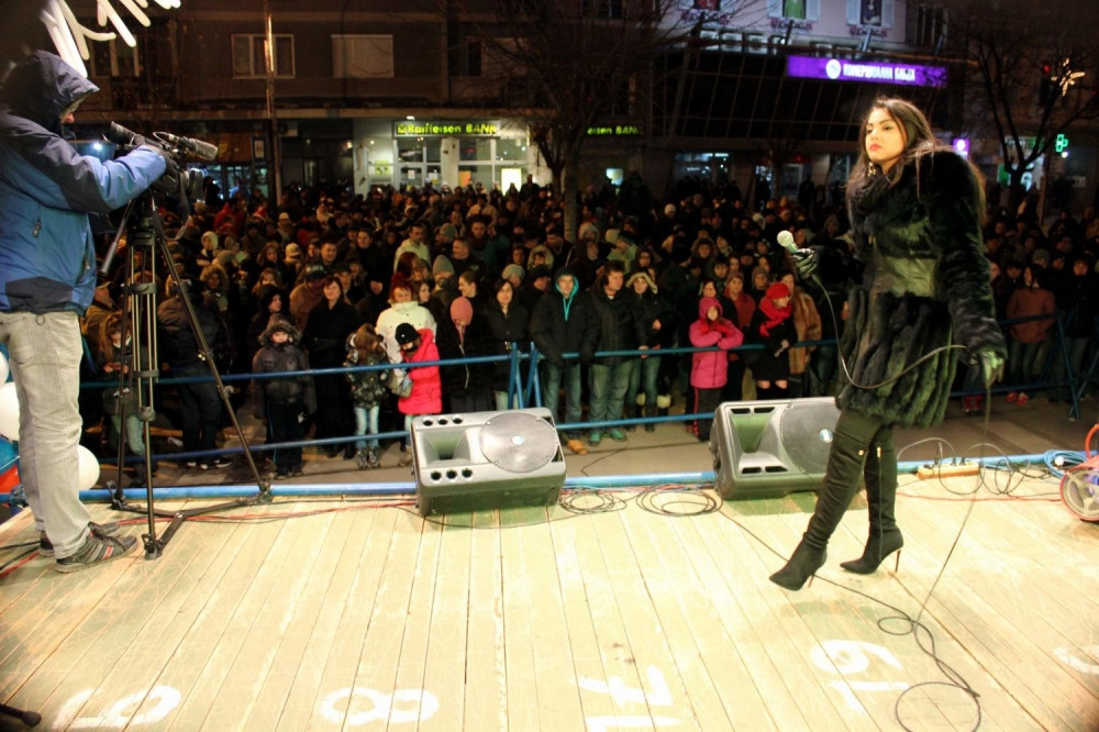 Pojeli pola tone kobacice i popili hiljadu litara piva!