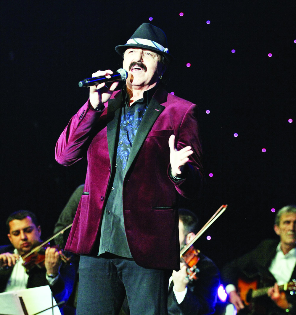 Haris Džinović ovako osvaja region!