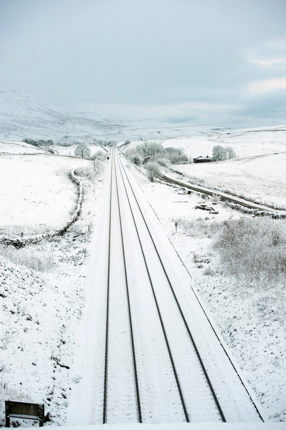 Voz putovao 14 sati od Splita do Ogulina, putnici gladni i žedni