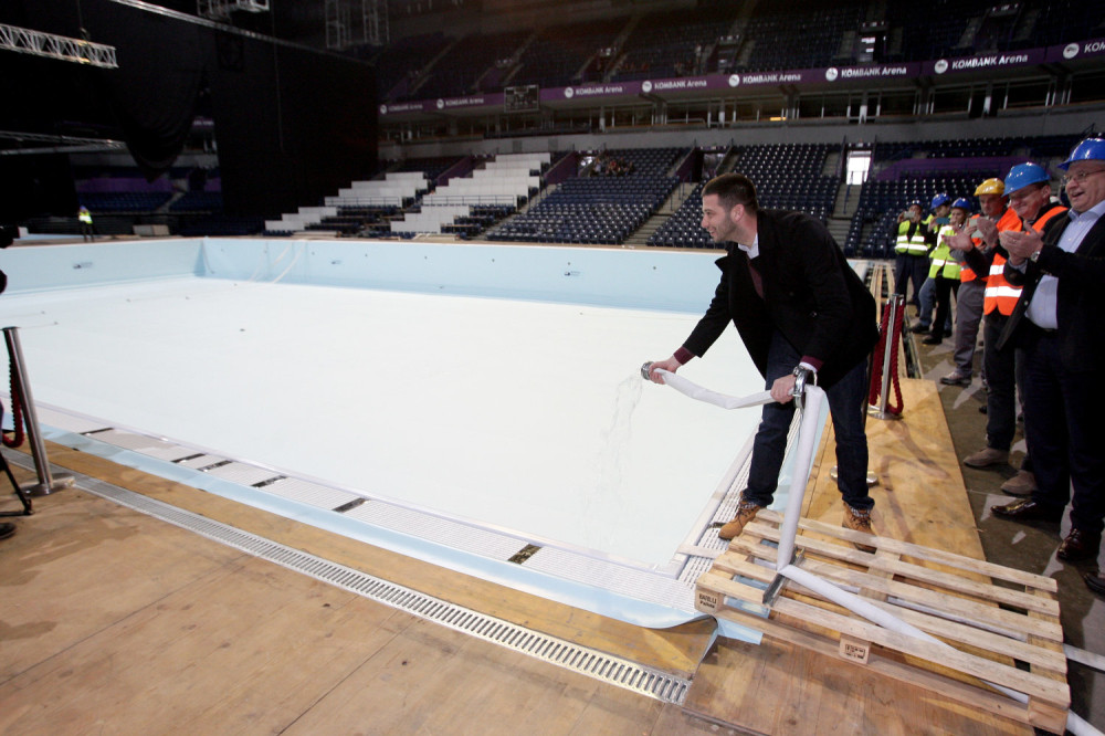 Udovičić simbolično započeo punjenje bazena u Areni