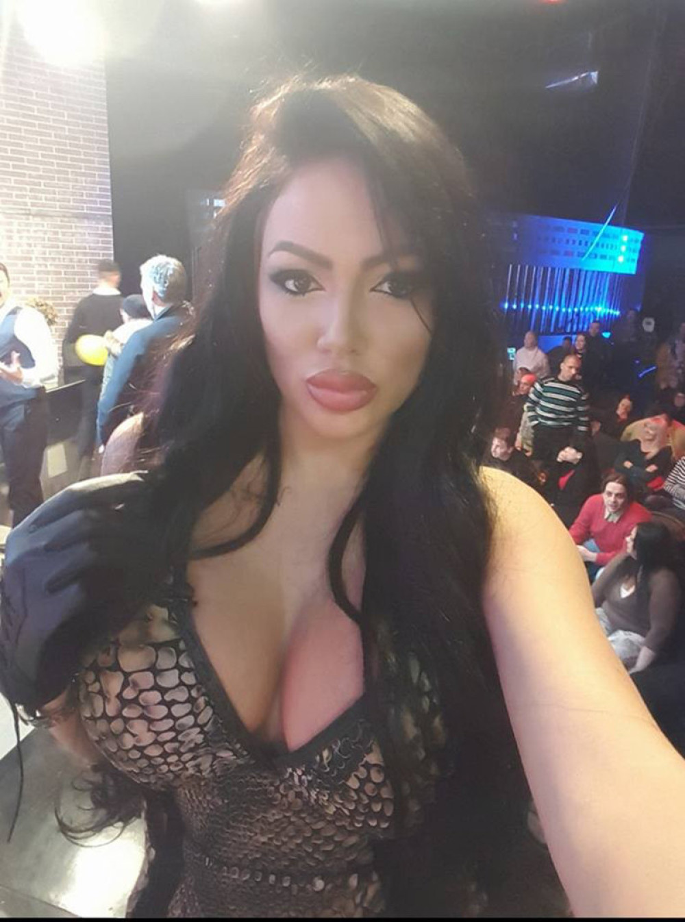 Tamara na moru skriva zadnjicu