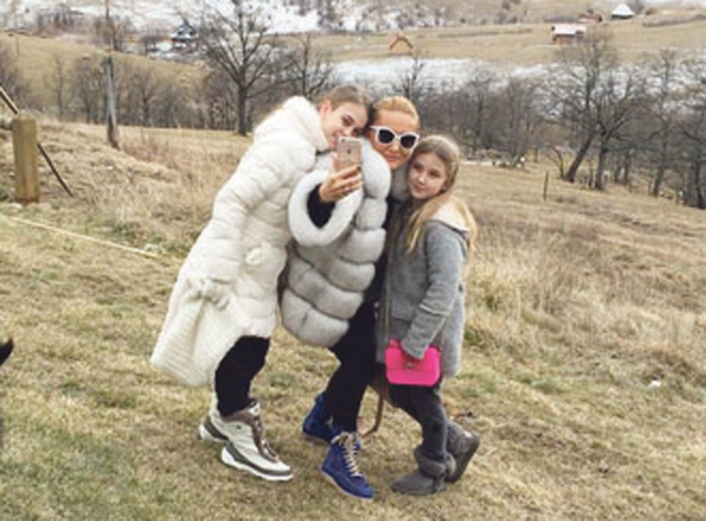 Goca sa ćerkom uživa na Zlatiboru