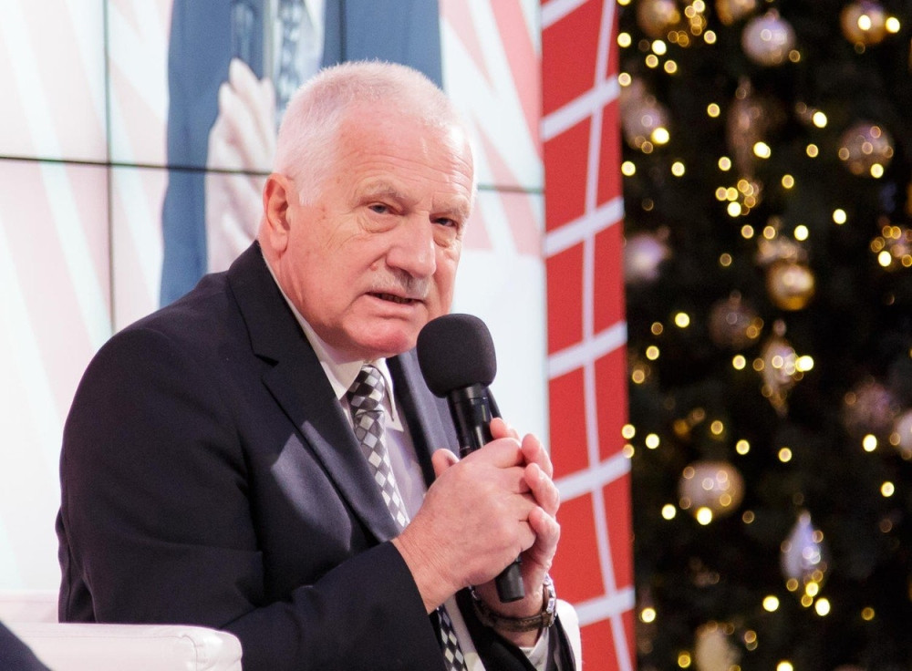 Klaus: Evropa preti migrantski cunami