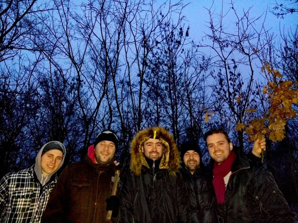 Svilar poranio po Badnjak (FOTO)