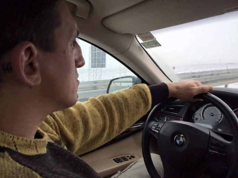 Kristijan čestitao fanovima Badnji dan! (FOTO)