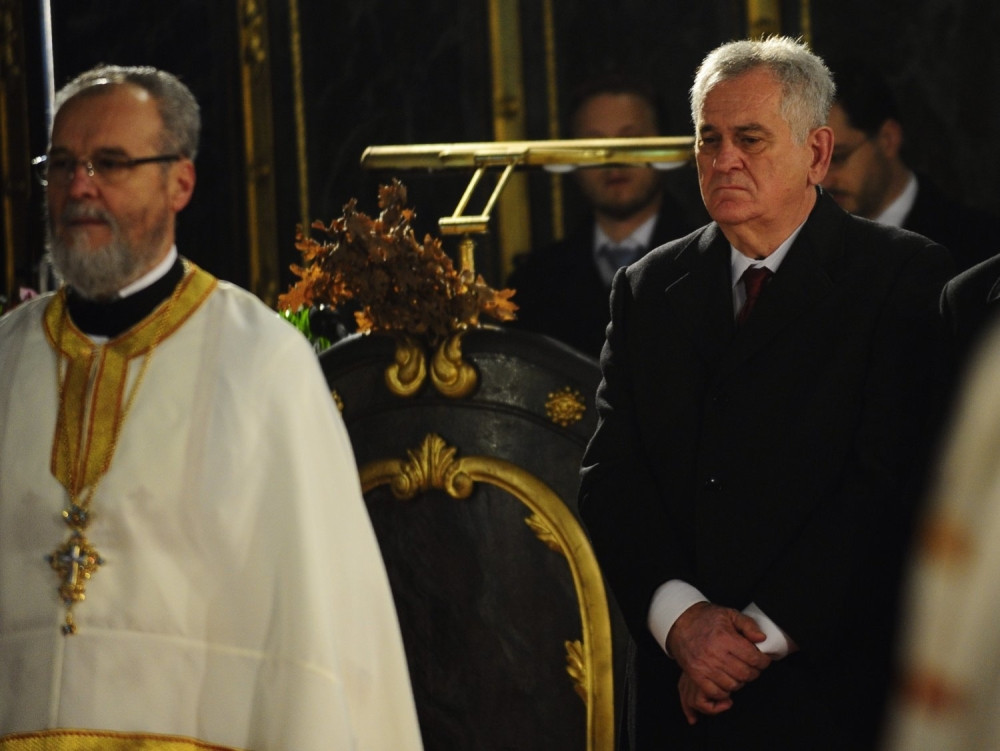 Nikolić: Mir među narodima