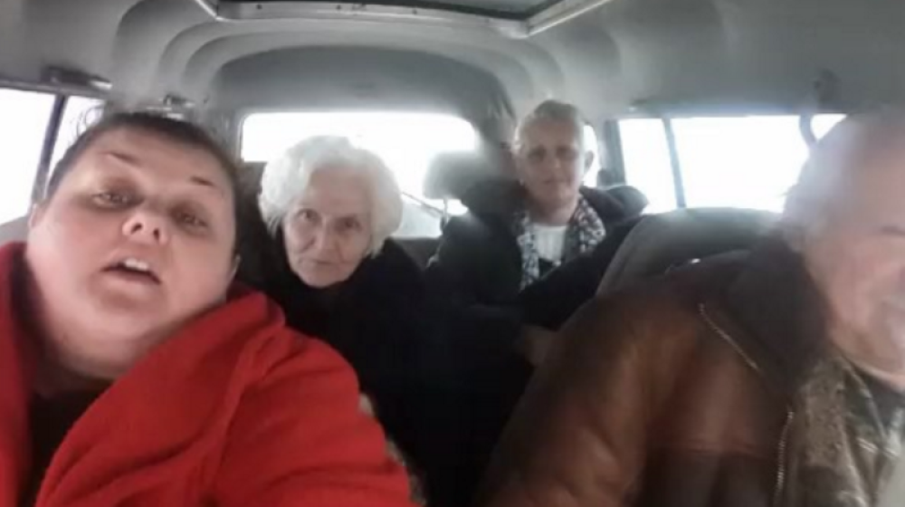 Bojana Stamenov čestitala Maji Nikolić Božić! (VIDEO)