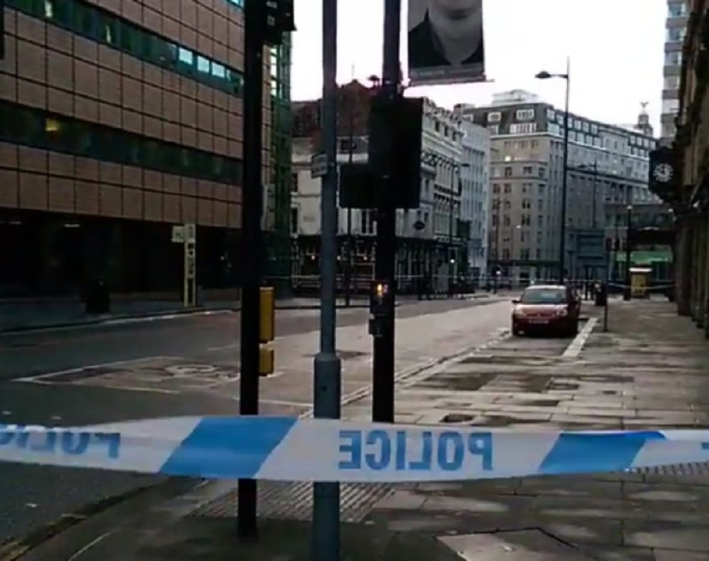 Liverpul blokiran zbog pretnje bombom (VIDEO)