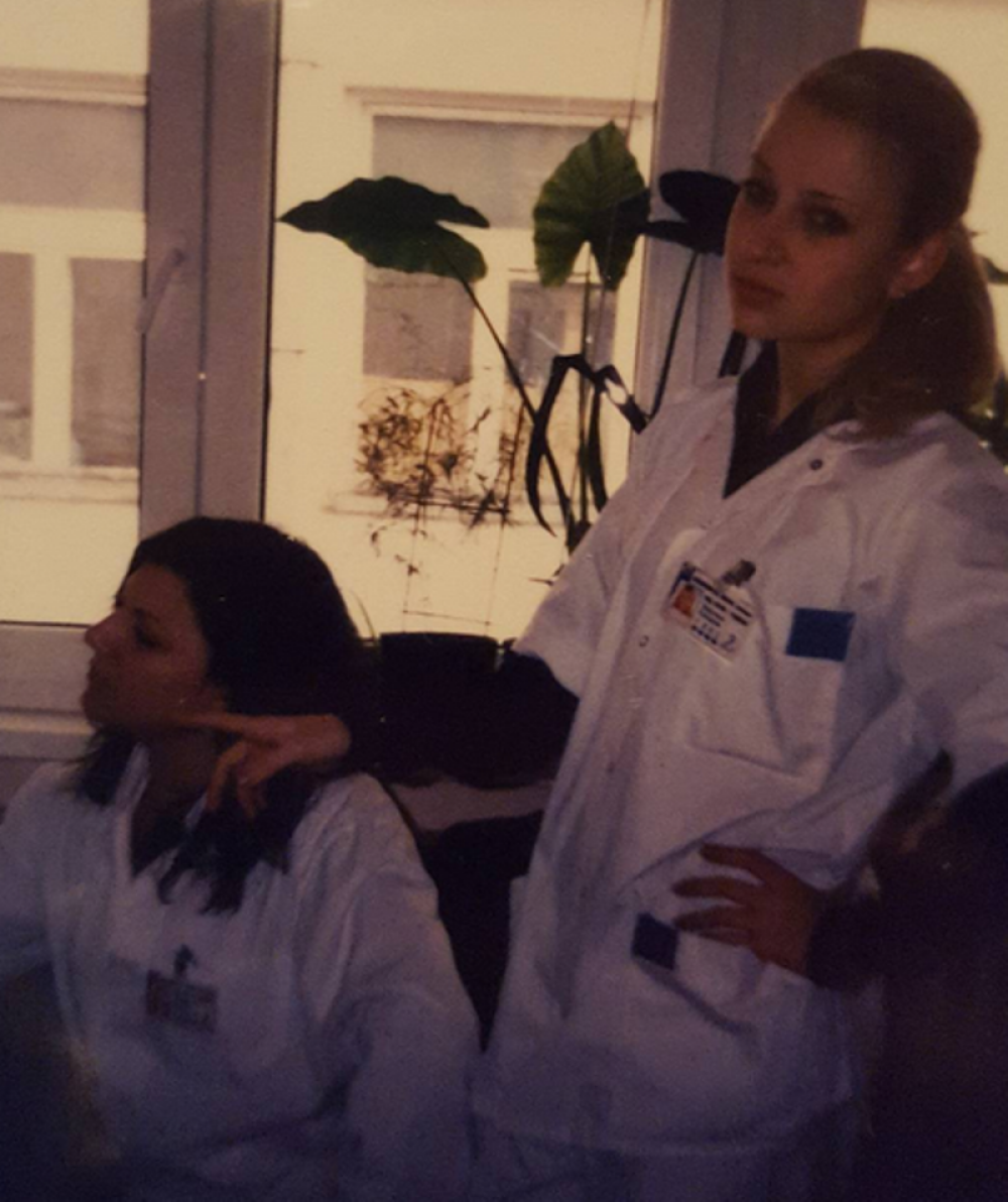 Prepoznajete li pevačicu na fotografiji?!