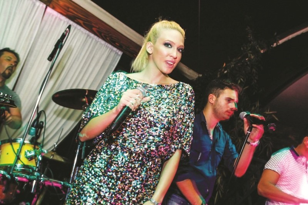 Stanija je pevačica?!