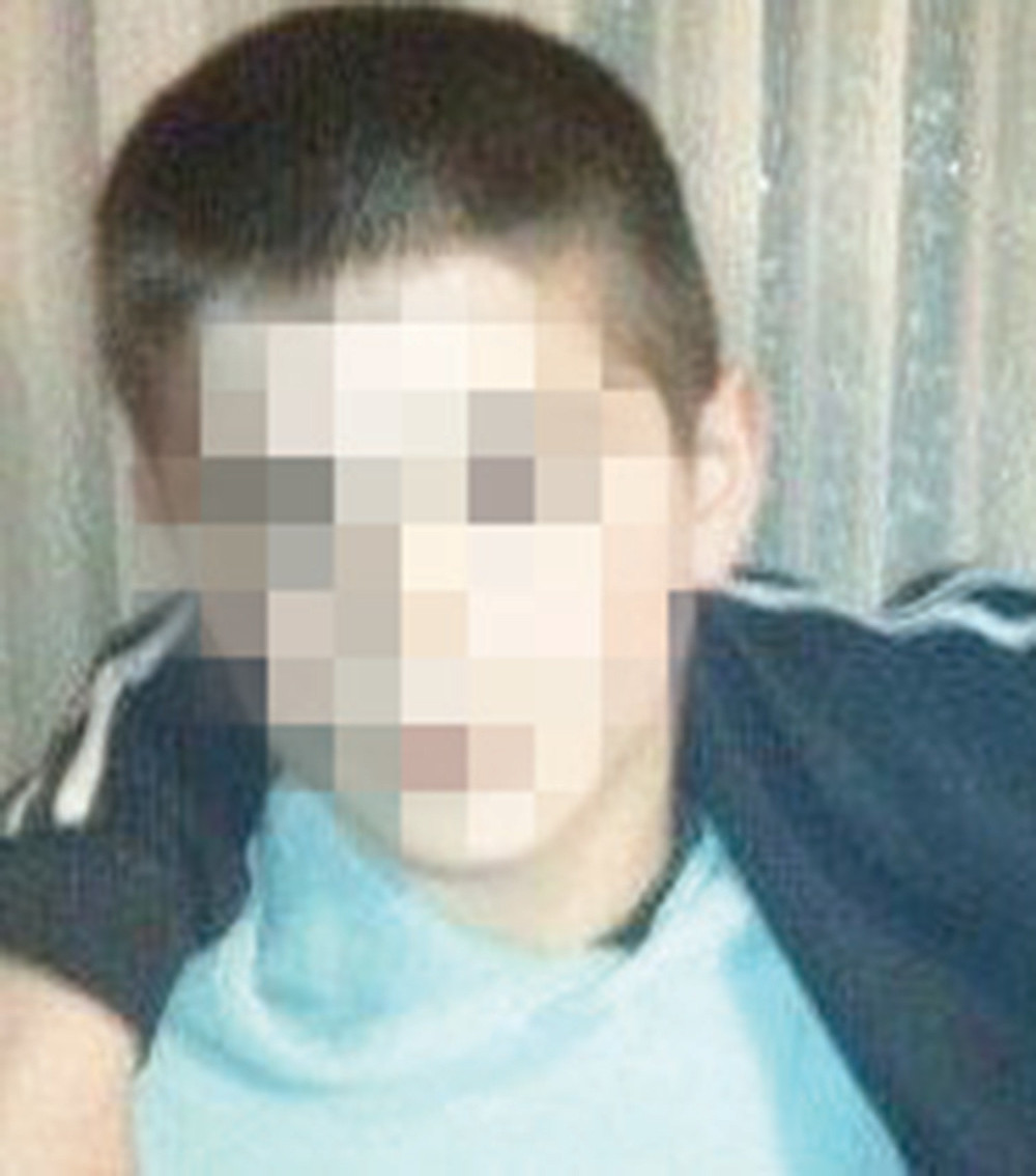 Dečak se ubio jer je slupao očev auto