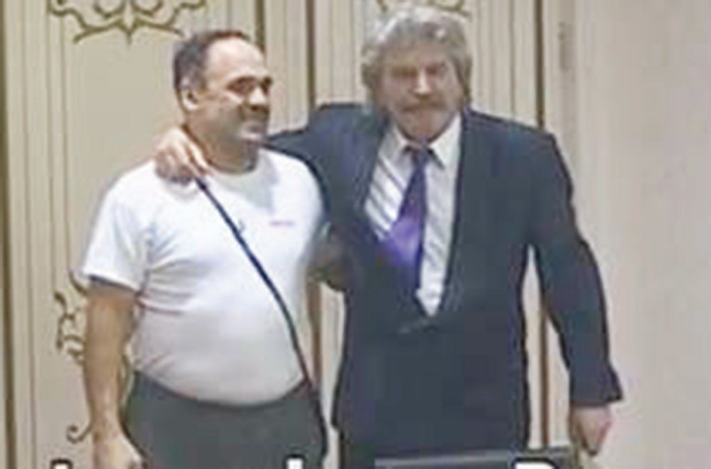 Zmaj polomio karlicu gostu „Parova”