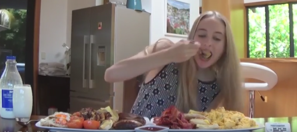 Mršavica pojela 10.000 kalorija za doručak! (VIDEO)
