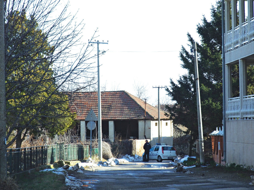 Četiri metka za omiljenog komšiju