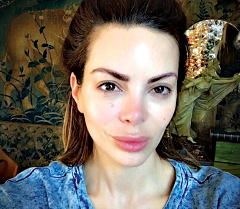 Nikolina bez šminke ne liči na sebe