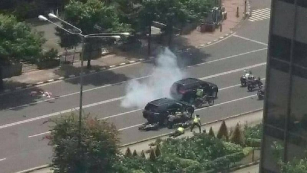 ISIS izveo napade u Džakarti (VIDEO)